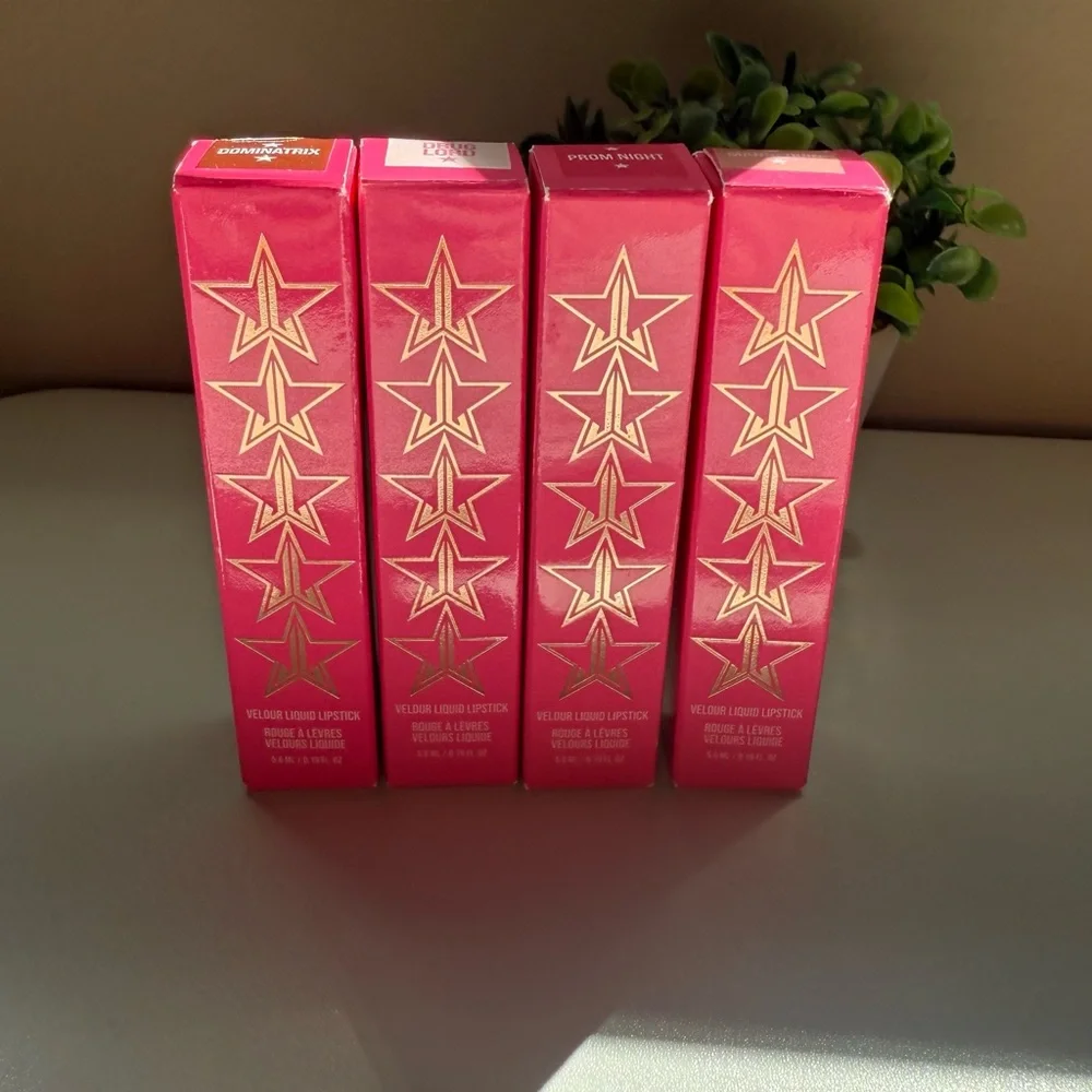 Jeffree Star Velour Liquid Lipstick Bundle of 4 Matte Liquid Lipstick NEW - Picture 3 of 7